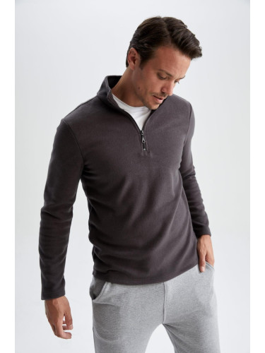 DEFACTO Regular Fit Stand-up Collar Fleece Sweatshirt