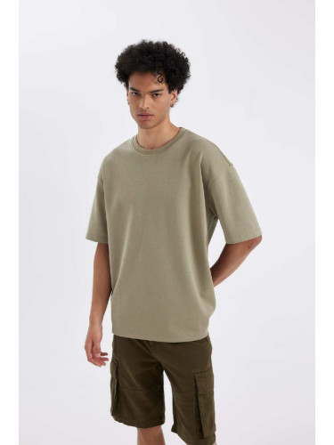 DEFACTO Men's Khaki Oversize Fit Wide Cut Crew Neck Heavy Fabric Short Sleeve Basic T-Shirt