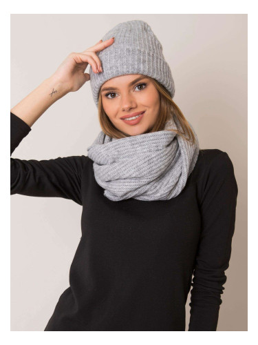 Set of gray hat and scarf RUE PARIS