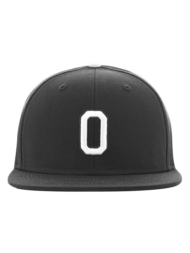 Letter Snapback O