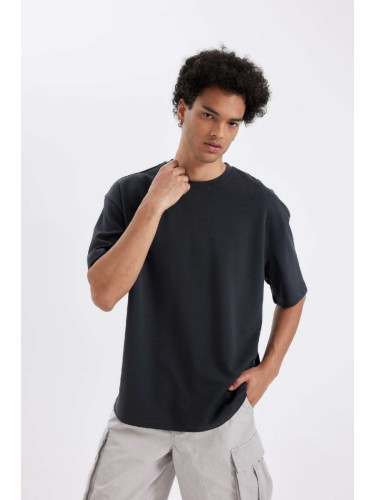 DEFACTO Men's Anthracite Oversize Fit Wide Cut Crew Neck Heavy Fabric Short Sleeve Basic T-Shirt