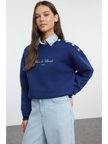 Trendyol Navy Blue Slogan Embroidered Button Detailed Regular Fit Thick Inside Fleece Knitted Sweatshirt