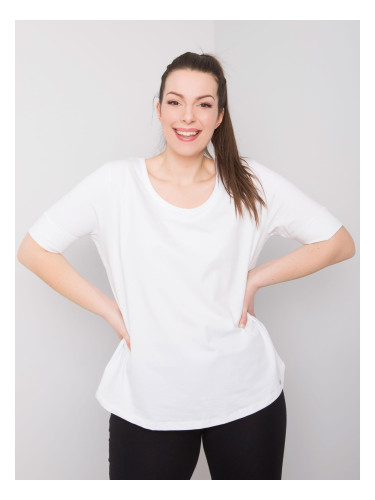 Women's white cotton t-shirt larger size