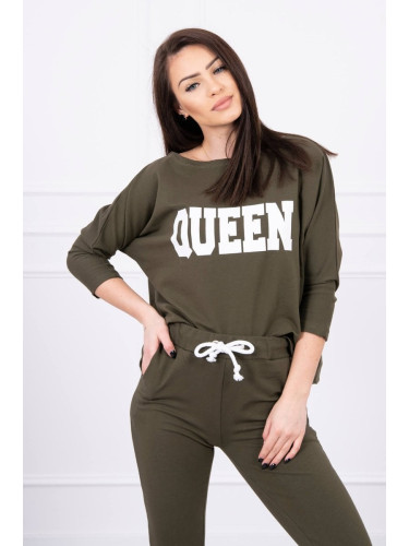 Set with khaki queen print