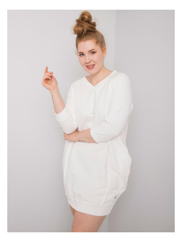 Ecru plus size dress with pockets