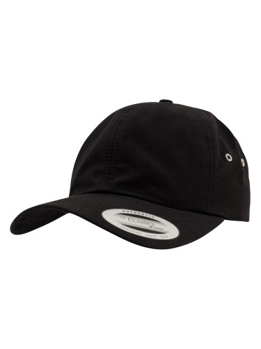 Low-profile water-repellent beanie black