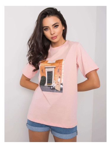 Powder pink T-shirt with a fashionable print