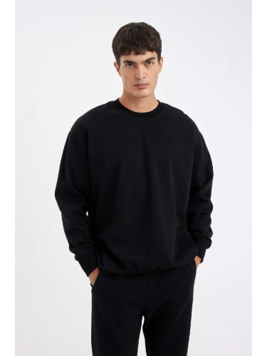 DEFACTO Men's Black Oversize Fit Crew Neck Thick Fabric Basic Plain Sweatshirt