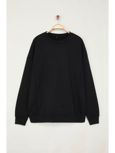 Trendyol Black Plus Size Oversize/Wide Cut Thick Sweatshirt