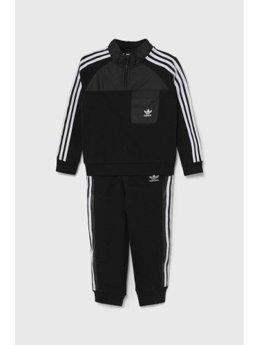 Детски анцуг adidas Originals CREW SET HZ в черно IY4818