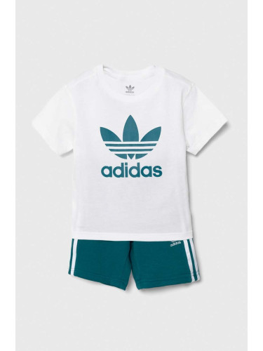 Детски комплект adidas Originals SHORT TEE SET в зелено JE1610