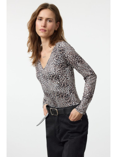 Trendyol Multicolored Leopard Printed Fitted/Fits the Body V Neck Snap-Front Flexible Knit Bodysuit