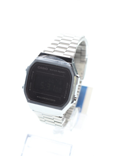 Часовник Casio