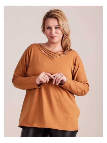 Blouse with a braided neckline brown