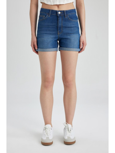 DEFACTO Normal Waist Folded Leg Basic Jean Shorts