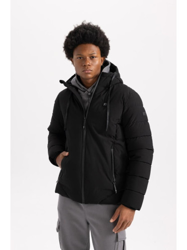 DEFACTO Fit Water Repellent Slim Fit Hooded Heated Coat