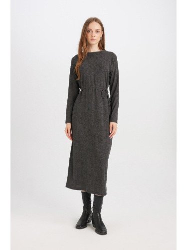 DEFACTO Regular Fit Crepe Long Sleeve Midi Dress