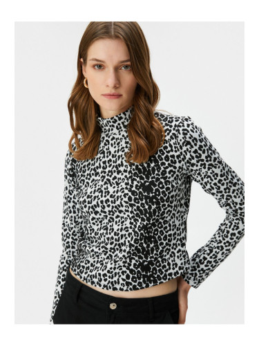 Koton Leopard Patterned T-Shirt Long Sleeve High Collar