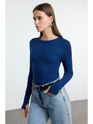 Trendyol Navy Blue Viscose/Soft Fabric Finger-Touch Detailed Flexible Knitted Blouse