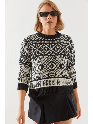 Bianco Lucci Women's Jacquard Sweater