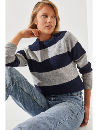 Bianco Lucci Women's Striped Sweater Raglan