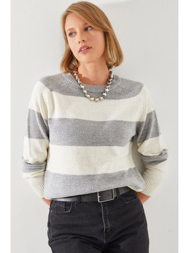 Bianco Lucci Women's Striped Sweater Raglan