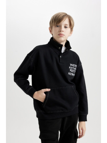 DEFACTO Boy Black Oversize Fit Wide Mold Turtleneck Slogan Printed Sweatshirt