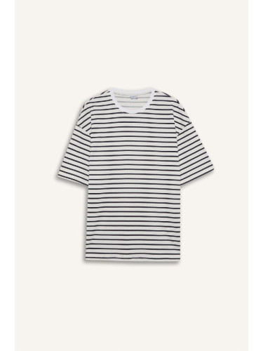 DEFACTO Boxy Fit Crew Neck Striped Short Sleeve T-Shirt