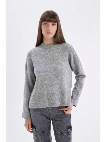 DEFACTO Soft Texture Crew Neck Sweater