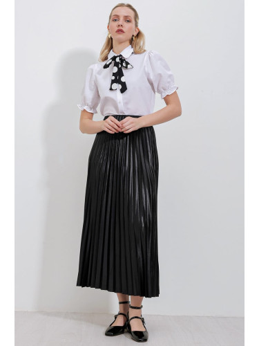 Bigdart 8009 Leather Look Pleated Skirt - Black