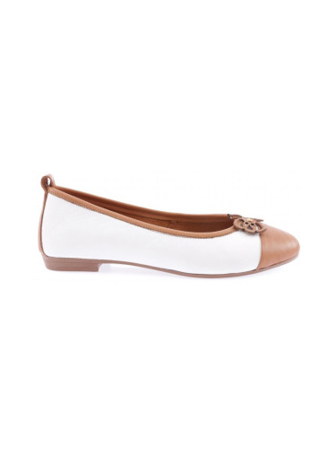 DGN 110-23y Women's Butterfly Accessoried Zennee Flats.