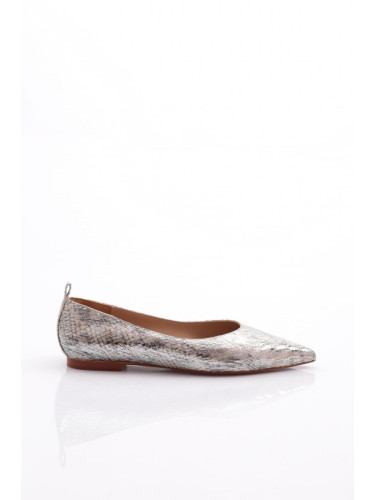 DGN 166 Women's Pointed Toe Flats