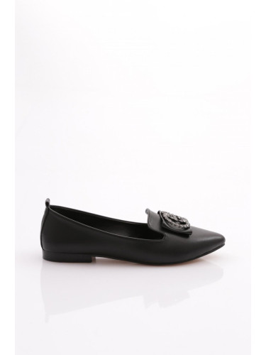 DGN K061 Women's Pointed Toe Buckled Flats