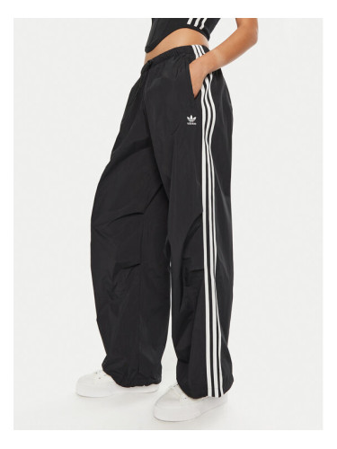 adidas Долнище анцуг 3-Stripes Woven Parachute IY7251 Черен Loose Fit