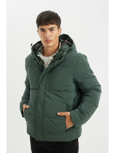 DEFACTO Water Repellent Hooded Jacket with Zipper and Snap Pocket