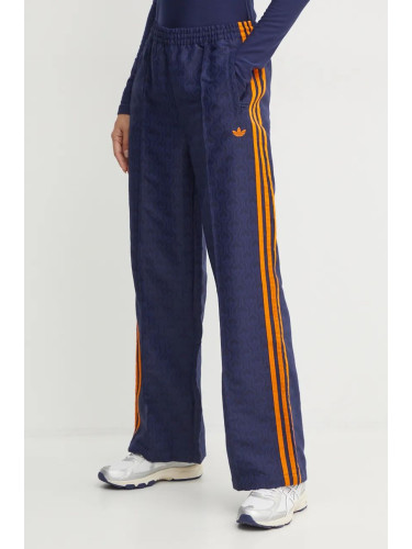 Панталон adidas Originals Oversized Monogram Track Pant в тъмносиньо с широка каройка, с висока талия JN8306