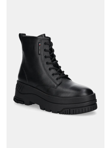 Кожени боти Tommy Jeans TJW LACE UP FLATFORM BOOT в черно с платформа EN0EN02665