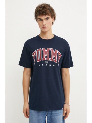 Памучна тениска Tommy Jeans в тъмносиньо с принт DM0DM18537