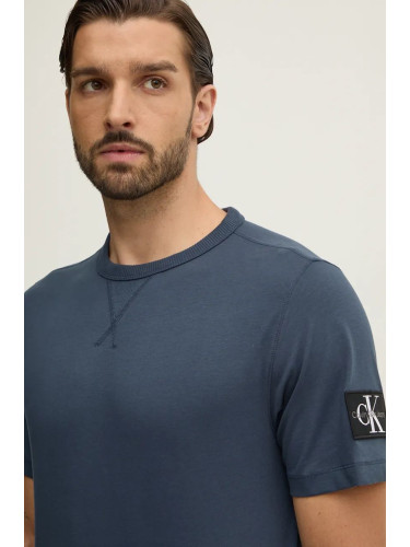 Памучна тениска Calvin Klein Jeans в черно с изчистен дизайн J30J323484