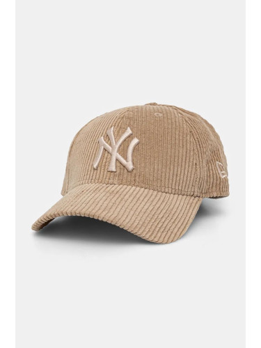 Памучна шапка с козирка New Era NEW YORK YANKEES в бежово с апликация 60565329