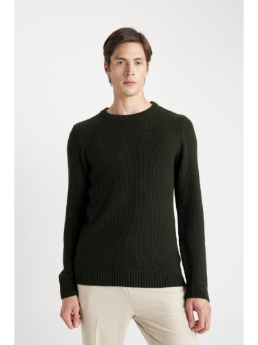 DEFACTO Standard Fit Regular Cut Crew Neck Basic Plain Knitwear Sweater