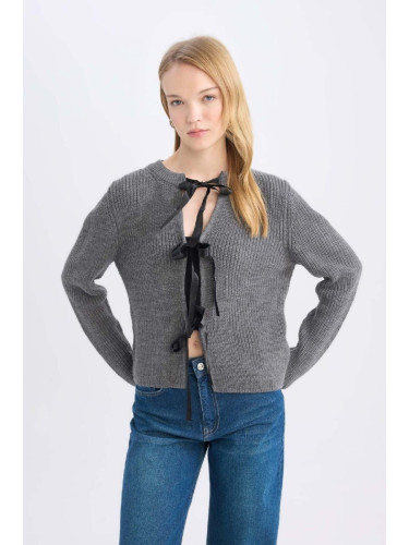 DEFACTO Regular Fit Crew Neck Tied Knitwear Cardigan