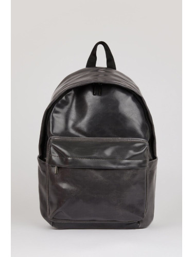 DEFACTO Men's Faux Leather Backpack