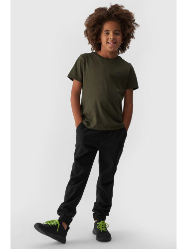 Ежедневни гладки панталони за момчета 4F черни 4FJWMM00TTR