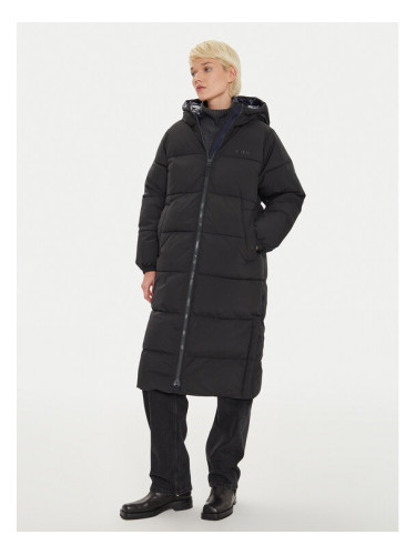 Mustang Зимно палто Crystal City 1015438 Черен Relaxed Fit