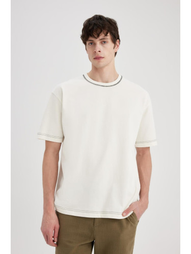 DEFACTO Oversize Fit Crew Neck Short Sleeve T-Shirt