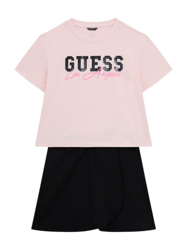 Детски комплект в светлорозов цвят Guess