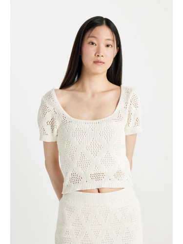 DEFACTO Crop Square Neck Short Sleeve Crochet Knit T-Shirt