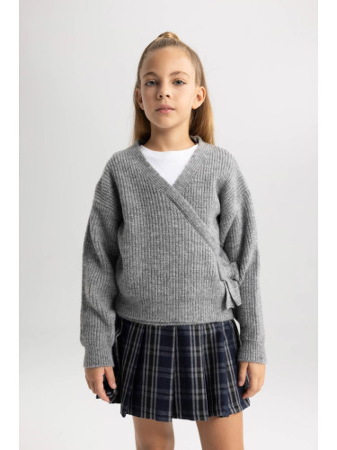 DEFACTO Girl Regular Fit V Neck Knitted Sweater