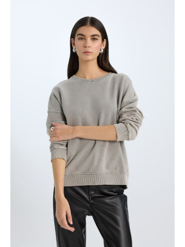 DEFACTO Oversize Wide Fit Crew Neck Basic Plain Sweatshirt